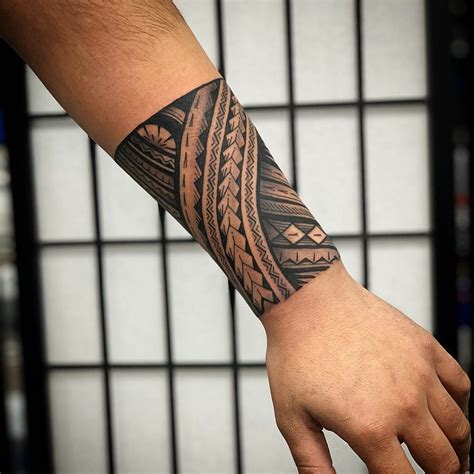 Polynesian tattoos are extremely popular today, and for good reason. tongan tatau | Polynesian tattoo designs, Tongan tattoo ...