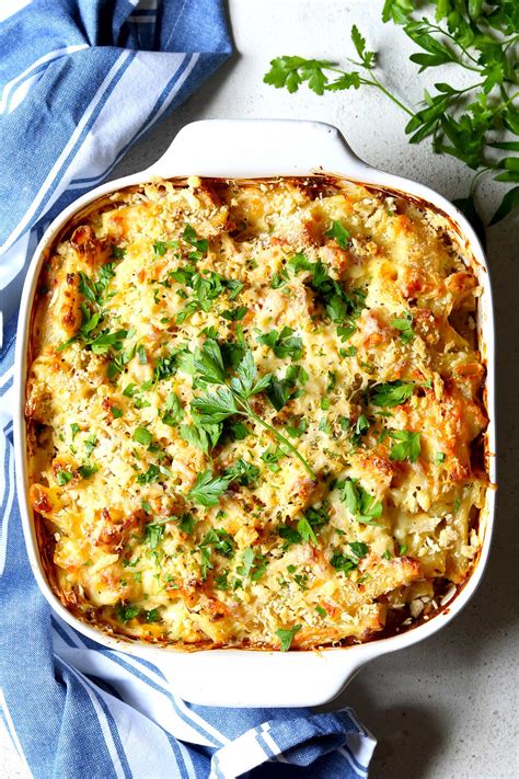I only used 2.5 ounce dry dellalo fettuccine noodles, added 3 ounces celery too and about 6 ounces steamed broccoli. Creamy Tuna Pasta Bake - The Last Food Blog