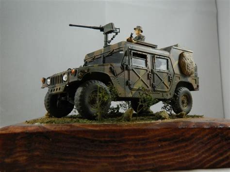 135 Hummer Patrol Desert Ditaleri