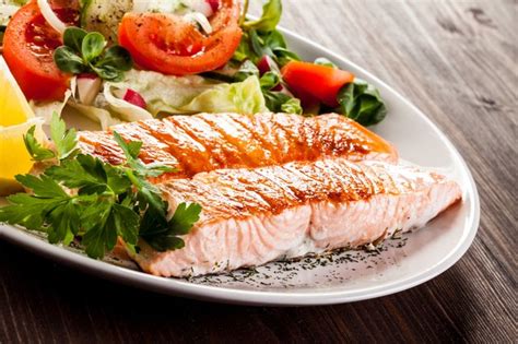While there is no specific diet for people with diabetes, your diabetes diet is an eating plan that covers three important areas: Renal Diabetic Diet Grocery List | Livestrong.com