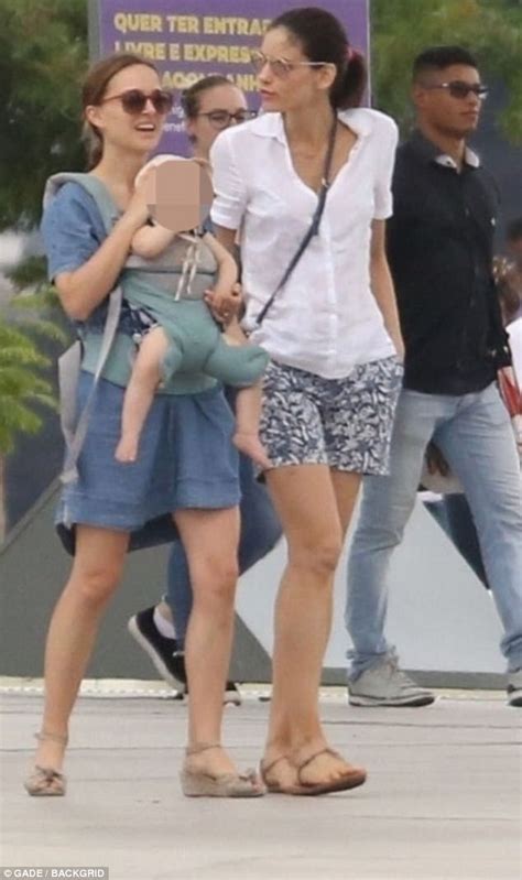 Natalie Portman Cradles Daughter Amalia Out In Brazil Daily Mail Online