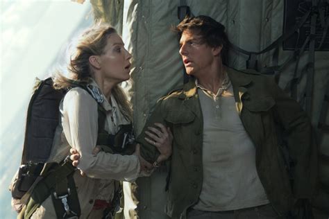 Annabelle Wallis And Tom Cruise In The Mummy Photos