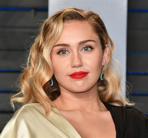 Miley Cyrus Is Being Sued For $300 Million for Copyright Infringement - HelloGiggles