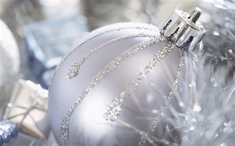 White Christmas Ornaments Pictures And Photos