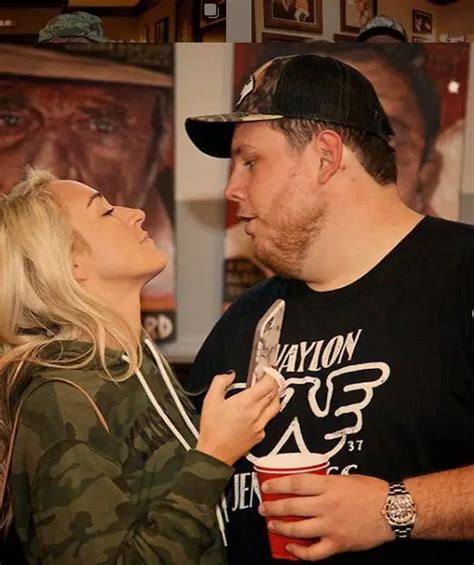 Luke Combs Girlfriend Wife Is He Engaged Heres Answer