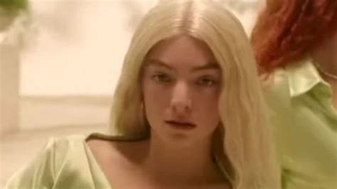 lorde rocks blonde hair in her new music video ‘mood ring the advertiser