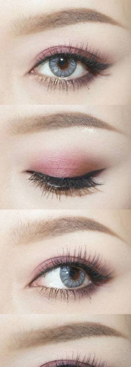 The most feminine of colors is having a moment, with pink eye makeup looks really astounding on this cream eyeshadow trio gives a comprehensive, sparkly pink makeup look that pairs beautifully with glowy glass skin. 54 Trendy Ideas makeup light pink colour #makeup | Makeup ...