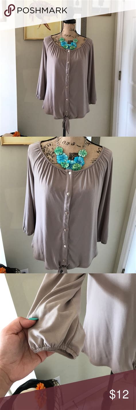 Cora Bay Blouse Never Been Worn Coral Bay Tops Blouses Fashion Design