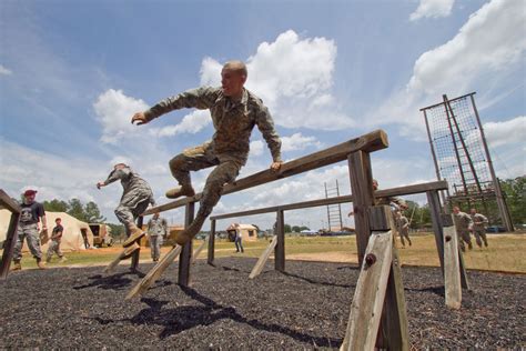 How to Master Obstacle Courses | Military.com