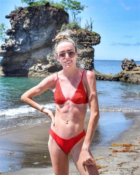 Hot Sexy Eilish Mccolgan Bikini Pics