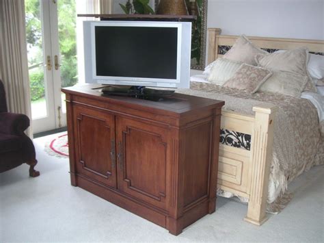 Tv lift cabinet for foot of bed. End of Bed TV lift cabinet & Foot of the bed TV lift ...