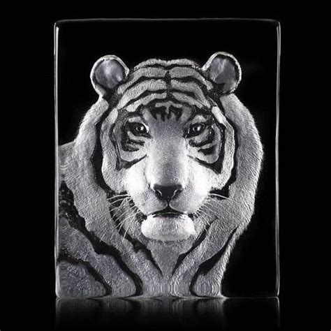 Tiger Crystal Sculpture 34123 Mats Jonasson Maleras Sculpture
