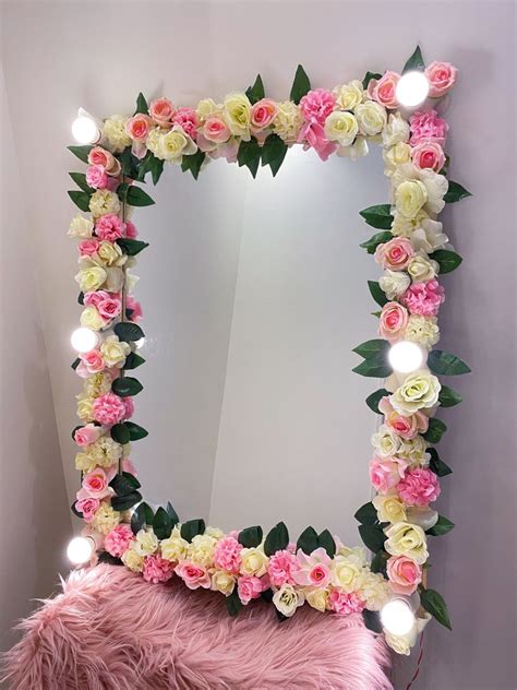 Mirror Decorated With Flowers Flowers Cjk