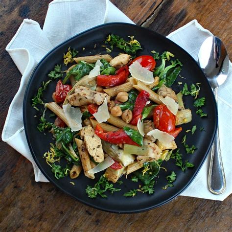 Here's an easy, tantalizing chicken breast recipe that makes a delicious topping for angel hair pasta or spaghetti. Chicken and Pasta Skillet as an Easy-To-Make Meal ...