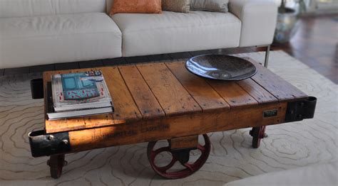 The large faux stone top allows you to display home décor, house remotes and offers a place to play board games with your loved ones. 10 Ideas of Rustic Coffee Table On Wheels
