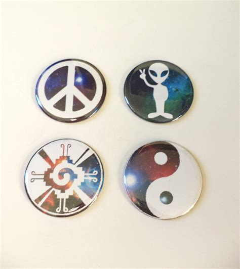 Set Of 4 Outer Space Grunge Pinback Buttons Or Magnets 225