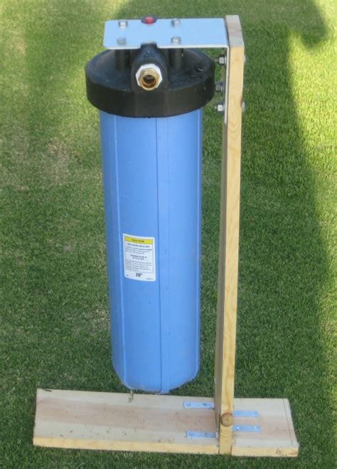 Find the best water filters, curated water systems lists, water filtration reference and resource guides, water filter product reviews for your home and kitchen, water filtration diy tutorials and much, much more! Pure Water Gazette » Garden Hose Filters