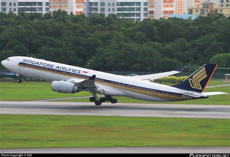 9v Sga Singapore Airlines Airbus A340 541 Photo By Ksk Id 388550