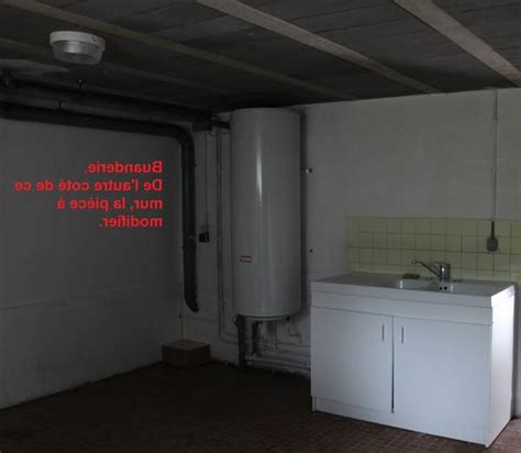 Bonjour, mon mari et moi achetons une maison avec sous sol enterré (certain côté du sous sol sont semi enterré), et nous avons remarqués de l'humidité sur les murs (parpaing). Tout savoir sur Isolation sous-sol semi enterré crédit d ...