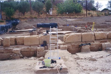 Maybe you would like to learn more about one of these? Εύβοια : Βρέθηκε ο ναός που έψαχναν 100 χρόνια, αυτός της ...