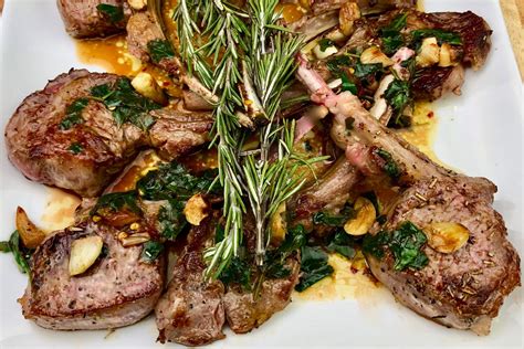 Sizzled Lamb Chops With Browned Garlic Cloves Gfchow
