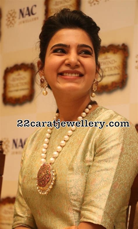 The 1kg gold necklace designed by nac jewellers had over 10 artisans working on the ornament for over 30 days. Samantha at Nac Jewellers - Jewellery Designs