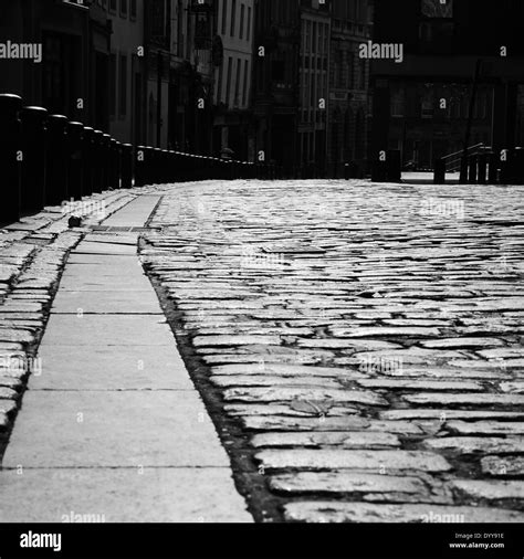 Film Noir Style Hi Res Stock Photography And Images Alamy