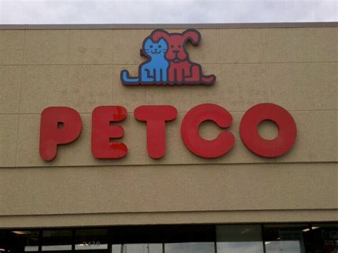 Petco Pet Stores 3430 55th St Nw Rochester Mn United States