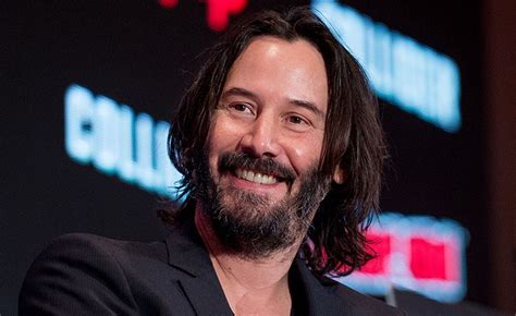 Entenda Por Que Keanu Reeves Evita Tocar Em Não é Gay Se