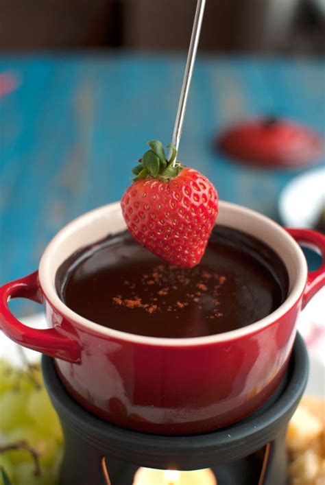 Chocolate Fondue With Cayenne Pepper Spicy Chocolate Chocolate Deserts