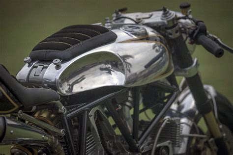 Searching for a cafe racer, bobber, scrambler, brat style or any other custom motorcycle? Vintage Speed - BCR Ducati 900ss Cafe Racer | Return of ...