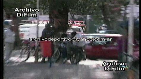 Policía Mata A Dos Ladrones En Brasil Difilm 1998 Youtube
