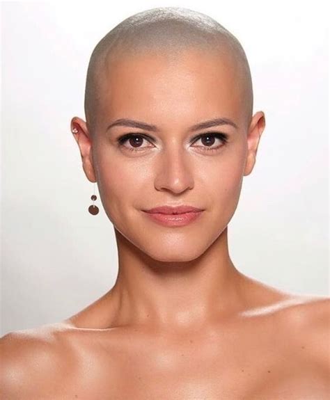 Decadentwerewolfflower “beautiful Women ” Bald Girl Shaved Hair Women Bald Hair
