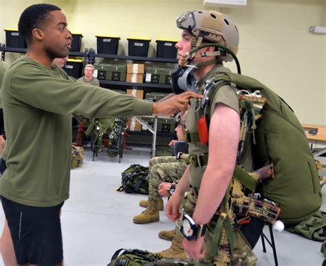 JBSA-Fort Sam Houston unit hosts first-ever Marine Corps Jumpmaster