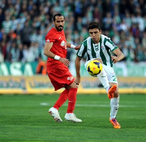 Haftasında sahasında bursaspor'u konuk ediyor. Bursaspor: 1 - Eskişehirspor: 0 (Ilk Yarı) - Spor