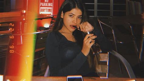Cantik memang aku akui mp3 duration 4:20 size 9.92 mb / cut unna 20. Di Tengah Kesuksesan 'Lathi', Sara Fajira Akui Jadi Korban ...