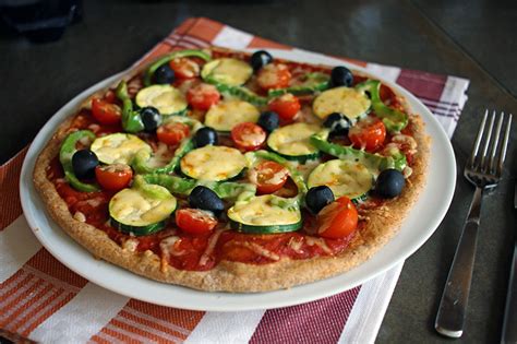 It's prepared with healthful arrowroot starch and coconut milk for a pizza crust that won't leave you feeling bloated. Homemade Vegan Spelt Pizza Crust - The Healthy Tart