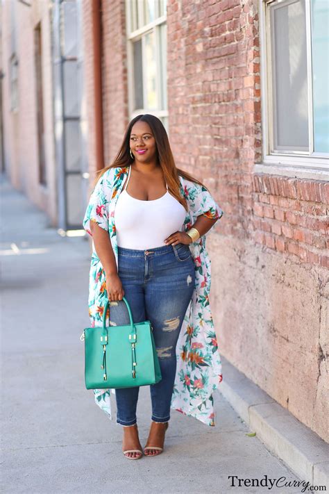Spring Florals Trendy Curvy Plus Size Outfits Plus Size Fashion Size Fashion