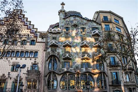 Antoni Gaudí And The Modernisme Movement In Barcelona And Beyond