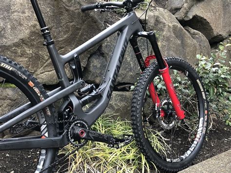 Nomad 4 Stealth Noplacelikeloams Bike Check Vital Mtb