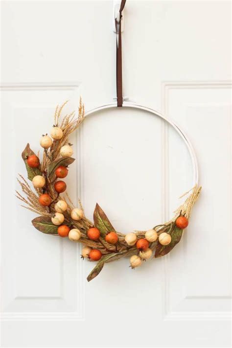 15 Welcoming And Easy Diy Fall Wreath Ideas On Love The Day