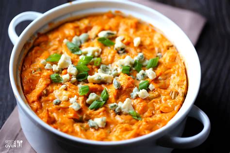 Hot sauce, chicken, and a creamy, tangy sauce made with cream cheese, sour cream, and shredded cheese. Skinny Buffalo Chicken Dip | Gimme Some Oven