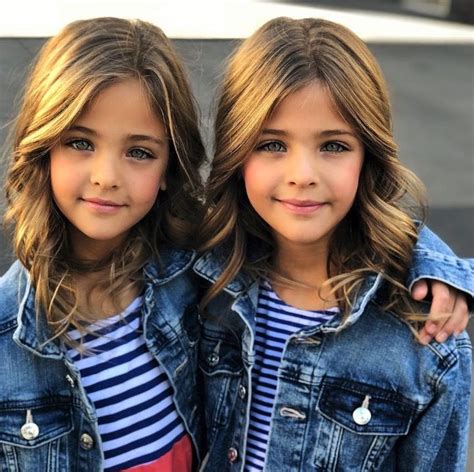 Twin Sisters Pictures Go Viral From Instagram Success Kiwireport