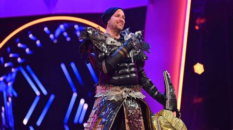 The masked singer lässt immer noch ganz deutschland raten, wer unter den masken steckt. So geht's Ben nach "The Masked Singer"-Anubis-Enthüllung ...
