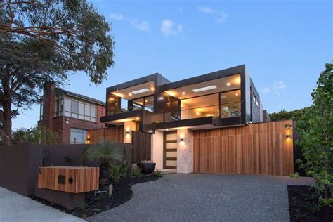 Contemporary House By Madden Building Group Archiscene Your Daily