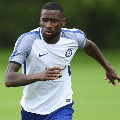 He was soon promoted to the main vfb stuttgart team and he made an instant impact with his commanding performances in the defense. Antonio Rüdiger