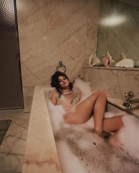 Kendall Jenner se desnudó Fotogalería Radio LOS40 Colombia