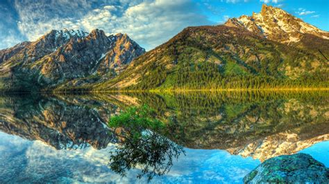1920x1080 Landscape Hdr Lake Mountain Reflection Wallpaper  793 Kb