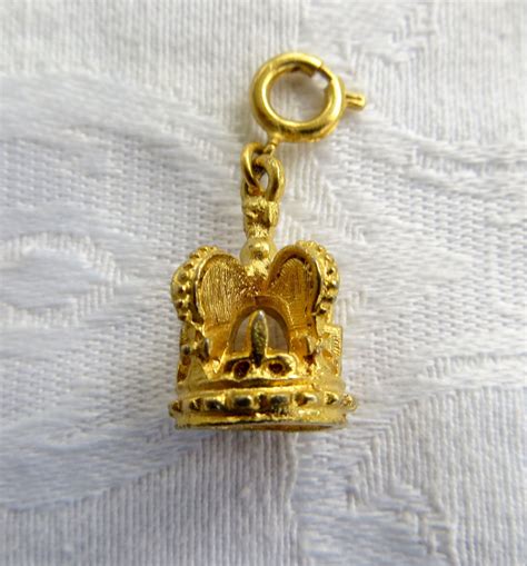 vintage-crown-charm,-crown-pendant,-royal-wedding-charm,-crown-jewelry,-heraldic-charm-crown