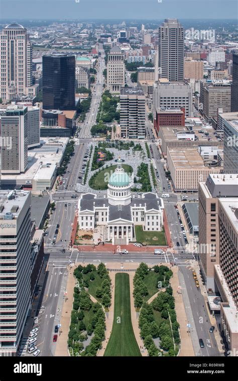 View From The Landmark The Gateway Arch Downtown With Old Courthouse